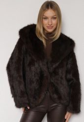 Brązowa Kurtka Futerko z Kapturem i Szerokim Kołnierzem Nalafera. Brązowe kurtki damskie Born2be, bez wzorów, z dzianiny, z kapturem. Za 259.99 zł.