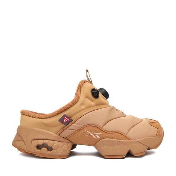 Klapki Reebok. Brązowe klapki damskie Reebok, bez wzorów, bez obcasa. Za 649.99 zł.