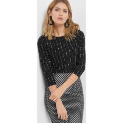 Sweter z geometrycznym wzorem. Brązowe swetry damskie Orsay, z dzianiny. Za 99.99 zł.