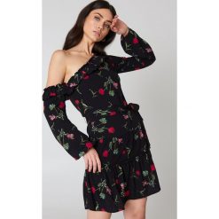 NA-KD Boho Sukienka z odkrytymi ramionami - Multicolor. Sukienki damskie marki NA-KD Boho. W wyprzedaży za 28.47 zł.