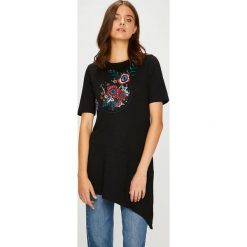Desigual - Top. Topy damskie marki Desigual. W wyprzedaży za 149.90 zł.