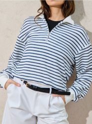 Bluza ze stójką w paski - wielobarwny. Bluzy damskie Sinsay, l, bez wzorów, bez kaptura. W wyprzedaży za 24.99 zł.
