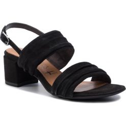 Sandały TAMARIS - 1-28386-22 Black Suede 004. Czarne klapki damskie Tamaris, bez wzorów, z materiału, bez obcasa, na obcasie. W wyprzedaży za 139.00 zł.