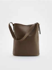 Torebka shopper - ciemnozielony. Zielone torebki shopper damskie Reserved, bez wzorów, ze skóry, bez dodatków. W wyprzedaży za 49.99 zł.