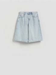 Jeansowe szorty - niebieski. Niebieskie szorty damskie Reserved, bez wzorów, z bawełny. Za 119.99 zł.