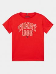 Tommy Hilfiger T-Shirt Varsity KB0KB08206 D Czerwony Regular Fit. Czerwone t-shirty dla chłopców Tommy Hilfiger, bez wzorów, z bawełny, bez ramiączek. Za 119.99 zł.