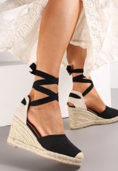Czarne Wiązane Sandały Espadryle na Wysokim Koturnie z Plecionką Perselia. Czarne sandały damskie Renee, z aplikacjami, bez obcasa, na koturnie, bez zapięcia. Za 39.99 zł.