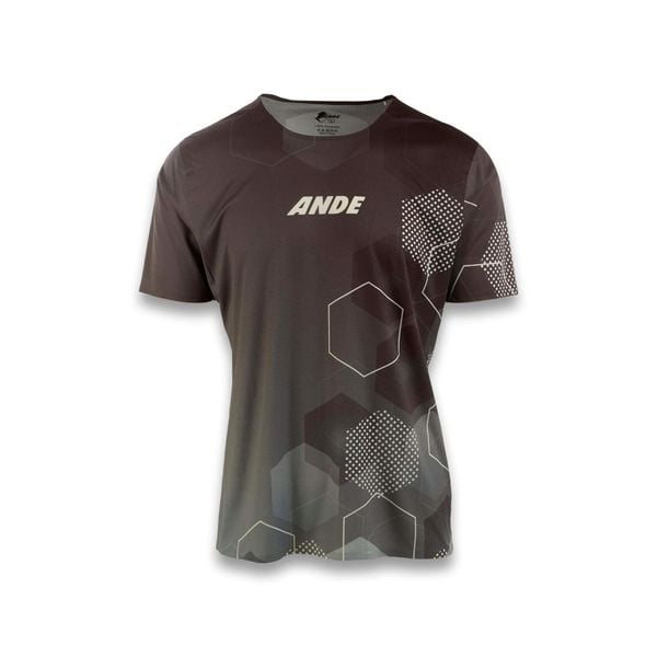T-Shirt Ande Kima Dorośli. Zielone t-shirty męskie ANDE, l, bez wzorów, z materiału, klasyczne, bez kołnierzyka. Za 197.99 zł.