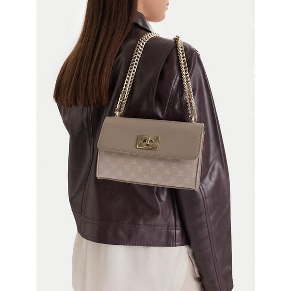 Torebka Nine West. Szare kopertówki damskie Nine West, bez wzorów, bez dodatków. Za 179.99 zł.