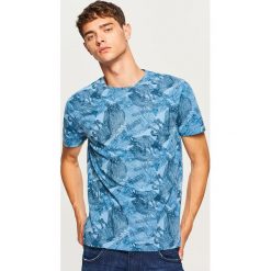 T-shirt z nadrukiem - Niebieski. Niebieskie t-shirty męskie Reserved, z nadrukiem. Za 39.99 zł.
