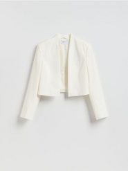 Krótka marynarka - biały. Białe żakiety damskie Reserved, l, bez wzorów, z tkaniny. Za 169.99 zł.