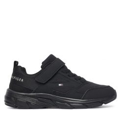 Sneakersy Tommy Hilfiger. Czarne trampki i tenisówki chłopięce Tommy Hilfiger, bez wzorów, bez zapięcia. Za 304.99 zł.