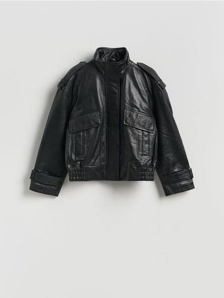 Skórzana kurtka biker - czarny. Czarne kurtki damskie Reserved, l, bez wzorów, ze skóry, bez kaptura. Za 599.99 zł.