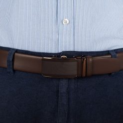Pasek męski skórzany 3,5 cm klamra automatyczna Beltimore brązowy 02-542 : Kolory - brązowy, beżowy, Rozmiar pasków - r.115-130 cm. Brązowe paski damskie bez wzorów, ze skóry, wizytowe. Za 64.99 zł.