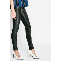 Liu Jo - Spodnie. Czarne legginsy damskie Liu Jo, bez wzorów, z bawełny. W wyprzedaży za 319.90 zł.