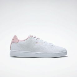 Buty do chodzenia damskie Reebok Royal Comple. Białe obuwie sportowe damskie Reebok, bez wzorów, z materiału, trekkingowe, Reebok Royal. Za 167.00 zł.