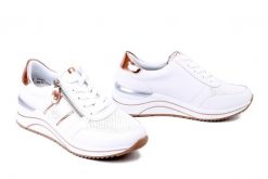 RIEKER REMONTE D0T04-80 white combiantion, półbuty damskie. Białe półbuty damskie Rieker Remonte, bez wzorów, ze skóry, bez obcasa, na koturnie, bez zapięcia. Za 419.90 zł.