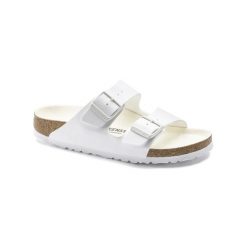 Klapki damskie Birkenstock Arizona. Białe klapki damskie Birkenstock, bez wzorów, z materiału, bez obcasa. Za 577.00 zł.