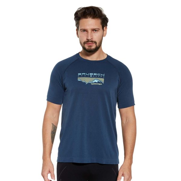 Koszulka turystyczna z krótkim rękawem męska Brubeck Dynamic. Niebieskie koszulki sportowe męskie Brubeck, m, bez wzorów, z poliamidu, bez kołnierzyka, bez ramiączek, trekkingowe. Za 89.99 zł.