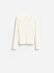 Bluzka z lyocellem - złamana biel. Bluzki damskie Reserved, l, bez wzorów, z dzianiny, bez kołnierzyka, bez ramiączek. Za 119.99 zł.