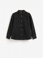 Jeansowa kurtka koszulowa - czarny. Czarne kurtki męskie Reserved, l, bez wzorów, z denimu, bez kaptura. Za 179.99 zł.