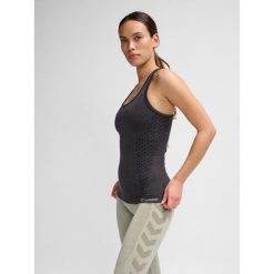 Damski tank top Hummel hmlci top. Czarne koszulki sportowe damskie Hummel, s, bez wzorów, bez kołnierzyka, bez ramiączek, na fitness i siłownię. Za 152.50 zł.