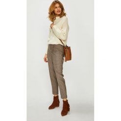 Medicine - Sweter Graphic Sensuality. Swetry damskie marki MEDICINE. W wyprzedaży za 39.90 zł.