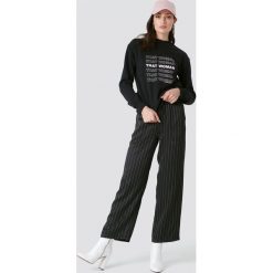 NA-KD Bluza That Woman - Black. Bluzy damskie marki NA-KD. Za 100.95 zł.
