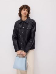 Torebka shopper - jasnoniebieski. Niebieskie torebki shopper damskie Reserved, bez wzorów, ze skóry, bez dodatków. W wyprzedaży za 55.99 zł.