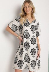 Czarna Pudełkowa Sukienka z Wiskozy Ozdobiona Geometrycznym Wzorem Emilavie. Czarne sukienki damskie Born2be, na co dzień, l, bez wzorów, z wiskozy, eleganckie, bez kołnierzyka, bez ramiączek, midi, proste. Za 39.99 zł.