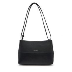 Torebka Calvin Klein. Czarne torebki do ręki damskie Calvin Klein, bez wzorów, klasyczne, bez dodatków. Za 199.99 zł.