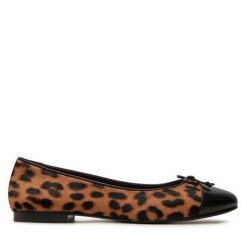 Baleriny Tory Burch. Brązowe baleriny damskie Tory Burch, bez wzorów, bez obcasa. Za 1,049.00 zł.