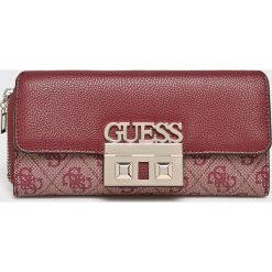 Guess Jeans - Portfel. Brązowe portfele damskie Guess Jeans, z aplikacjami, z jeansu. Za 279.90 zł.