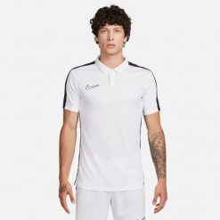 Koszulka sportowa męska Nike Drifit Academy. Białe koszulki polo męskie Nike, m, bez wzorów, z materiału, sportowe, bez ramiączek. Za 179.99 zł.