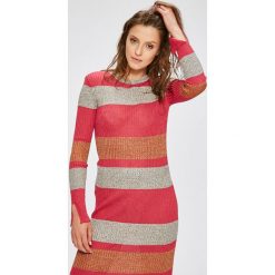 Trendyol - Sukienka. Sukienki damskie marki Trendyol. W wyprzedaży za 129.90 zł.