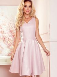 Sukienka Model 114-14 Powder Pink Brokat - Numoco. Różowe sukienki damskie NUMOCO, na wesele, l, bez wzorów, z elastanu, bez kołnierzyka, plus size, bez ramiączek, rozkloszowane. Za 280.76 zł.