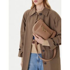 Torebka Beverly Hills Polo Club. Brązowe torebki do ręki damskie Beverly Hills Polo Club, bez wzorów, bez dodatków. Za 159.99 zł.
