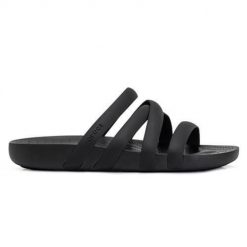 Klapki damskie Crocs Splash Strappy Sandal. Czarne klapki damskie Crocs, bez wzorów, z materiału, bez obcasa. Za 276.00 zł.