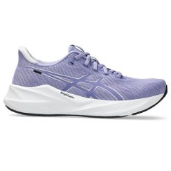 Buty do biegania ASICS Versablast 4 Violet. Fioletowe obuwie sportowe damskie Asics, bez wzorów, z materiału, do biegania. Za 330.99 zł.