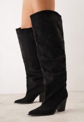 Czarne Kozaki z Imitacji Zamszu za Kolano na Stożkowym Obcasie Manelia. Czarne kozaki damskie Renee, z zamszu, ze szpiczastym noskiem, przed kolano, bez obcasa, na obcasie. Za 229.99 zł.