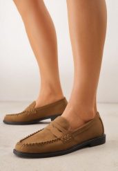 Jasnobrązowe Mokasyny VICES ze Skórzaną Wkładką Ozdobione Przeszyciami Nicogeus. Brązowe mokasyny damskie Born2be, z jeansu, eleganckie. Za 89.99 zł.