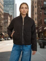 Bawełniana pikowana kurtka z zamkiem i stójką - zielony. Zielone kurtki damskie Sinsay, l, bez wzorów, z bawełny, bez kaptura. Za 79.99 zł.