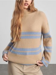 Sweter ze stójką - wielobarwny. Swetry damskie Sinsay, l, bez wzorów, prążkowane, bez kołnierzyka, bez ramiączek, bez kaptura. Za 69.99 zł.