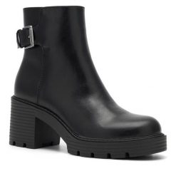 Botki Jenny Fairy. Czarne botki damskie Jenny Fairy, bez obcasa, na słupku, bez zapięcia. Za 111.99 zł.