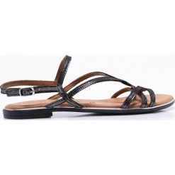 Tamaris - Sandały. Szare klapki damskie Tamaris, bez wzorów, z gumy, bez obcasa, na płaskiej podeszwie, bez zapięcia. W wyprzedaży za 129.90 zł.