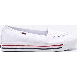 Tommy Jeans - Tenisówki. Szare trampki i tenisówki damskie Tommy Jeans, z jeansu. W wyprzedaży za 219.90 zł.