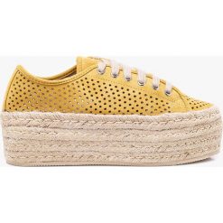Corina - Espadryle. Espadryle damskie marki Corina. W wyprzedaży za 99.90 zł.