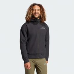 Kurtka Terrex Multi Softshell. Czarne kurtki damskie Adidas, s, bez wzorów, z materiału, bez kaptura. Za 529.00 zł.
