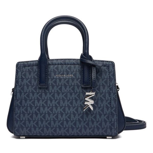 Torebka MICHAEL Michael Kors. Niebieskie torebki do ręki damskie MICHAEL Michael Kors, bez wzorów, klasyczne, bez dodatków. Za 989.99 zł.