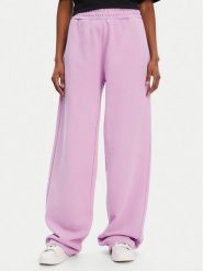 HUGO Spodnie dresowe Nolasa_B 50545019 Różowy Loose Fit. Czerwone spodnie dresowe damskie Hugo, l, bez wzorów, z bawełny. Za 439.99 zł.